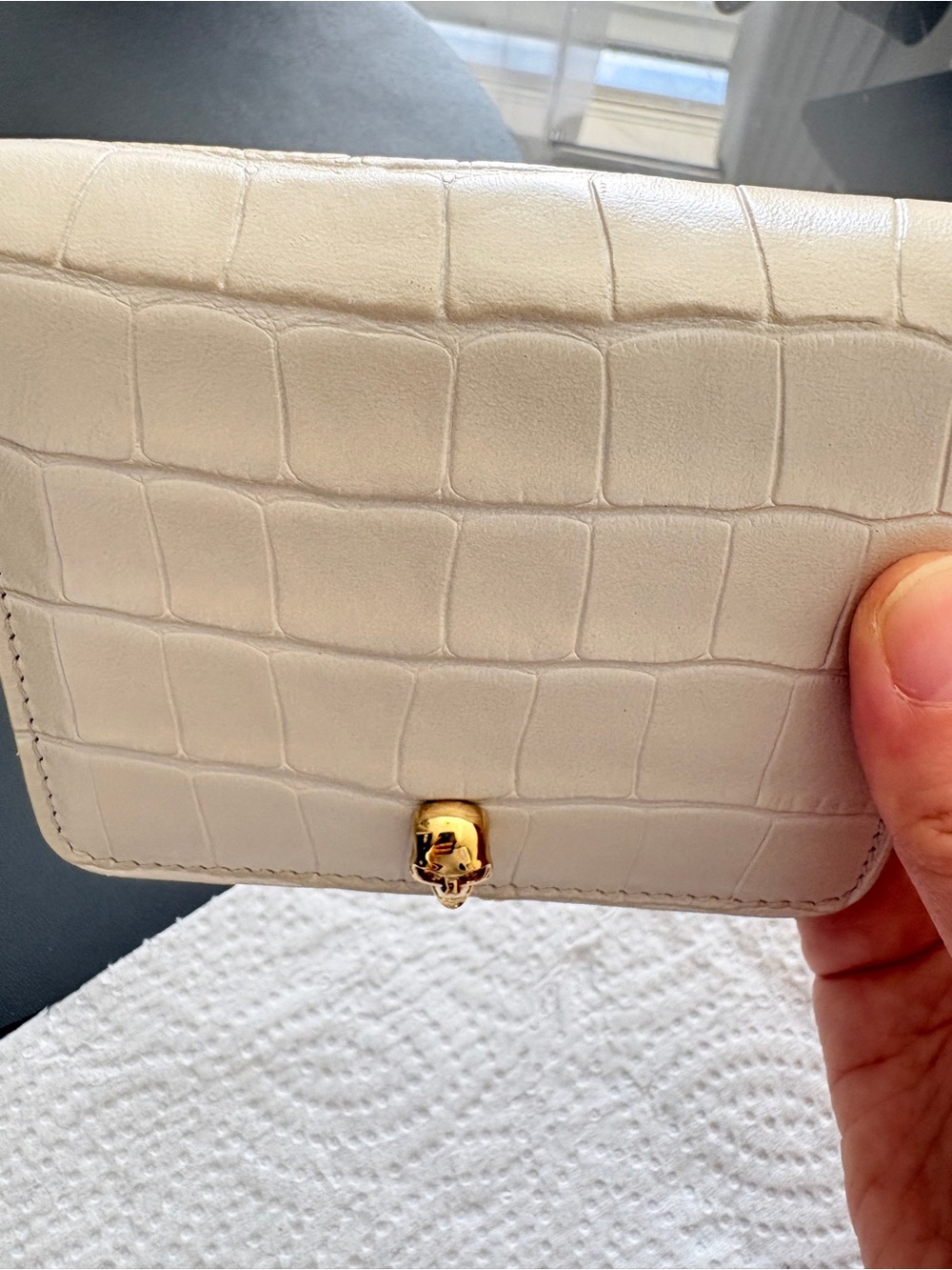 MCQUEEN
White Croc Skull Bifold Wallet - Picture 2 of 11